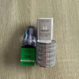 NEW … WALLFLOWERS “Iced Blue Lavender” Refill & Fragrance Holder / Plug